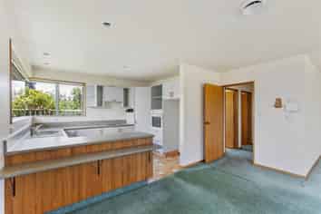 34 Henley Street, Westport