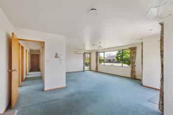 34 Henley Street, Westport