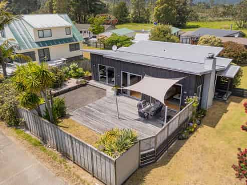 123 Puriri Place, Matarangi