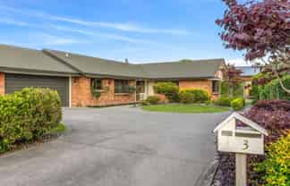 3 Bronte Place, Leamington
