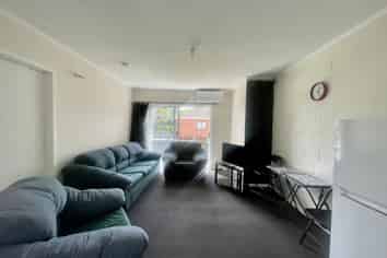 2/68 Great South Road, Manurewa