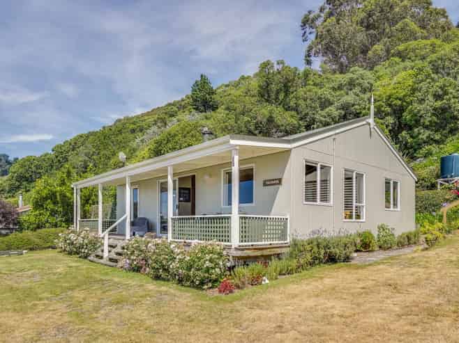 3 Tainui Rise, Gore Bay