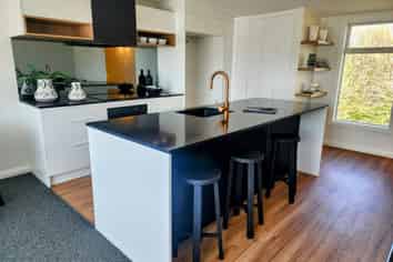 2/2 Tiraumea Street, Palmerston North Central