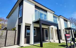 2/2 Tiraumea Street, Palmerston North Central