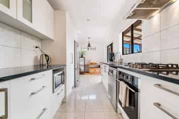 9 Garelja Road, Henderson