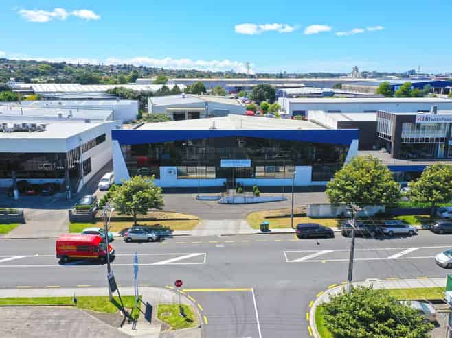 CBRE l Church St Profile with Dual Access