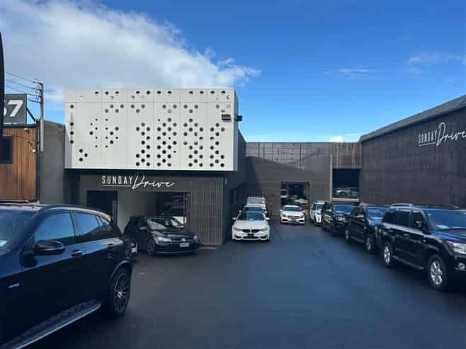 CBRE | Premium High-Profile Penrose Offering