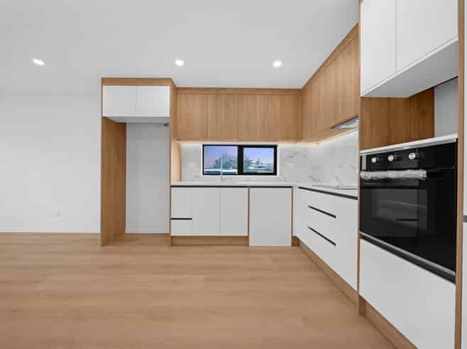 150 Hall Avenue, Favona