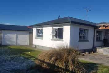 16 Waverley Street, East Gore