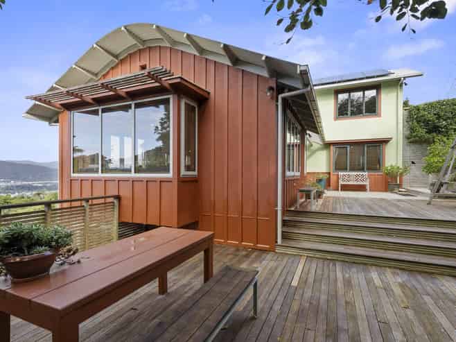 12 Maungaraki Road, Korokoro