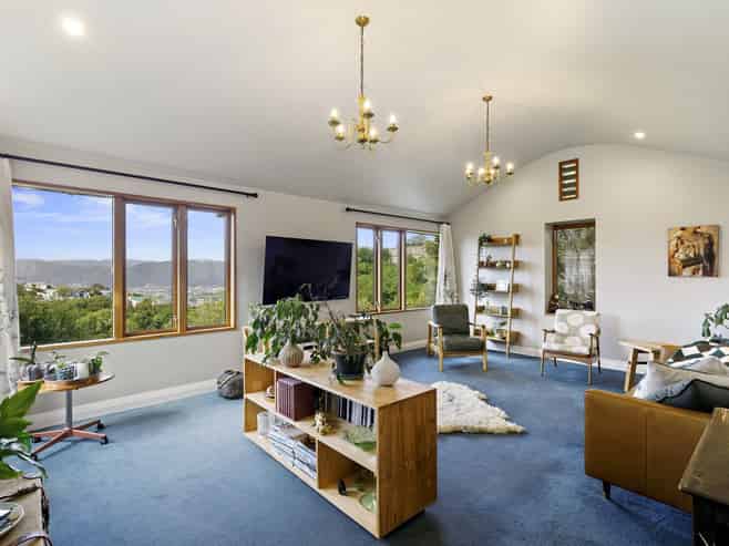 12 Maungaraki Road, Korokoro