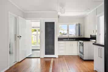 12 Gordon Street, Mangapapa