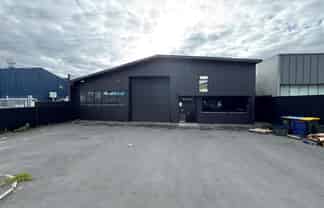 CBRE | 633sqm Mt Wellington Standalone