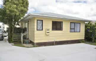 17  Jolson Road, Mount Wellington