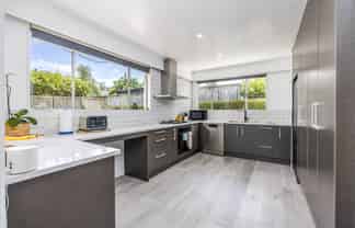 8 Marriott Road, Pakuranga