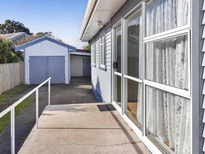 16 Grey Street, Hawera