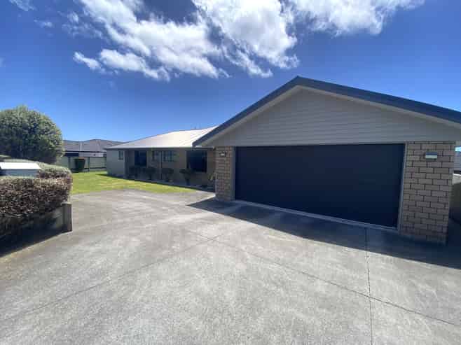 51 Alberta Road, Glen Avon