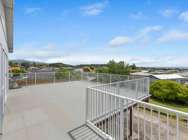9 Mount View Place, Spotswood