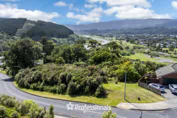 61 Riverstone Drive, Riverstone Terraces