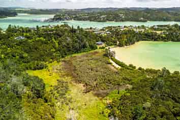 73 Pipiroa Road, Russell