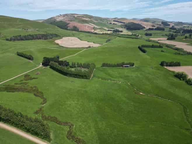 56 Hillfoot Road, Clinton