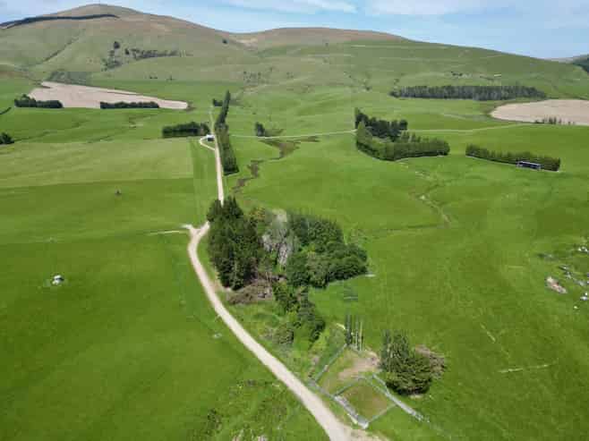 56 Hillfoot Road, Clinton