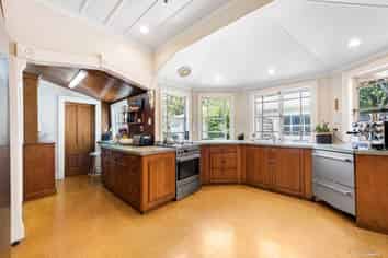 57 St Georges Bay Road, Parnell