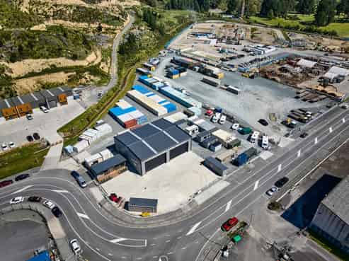 Polished High Stud Warehouse + Secure Yard