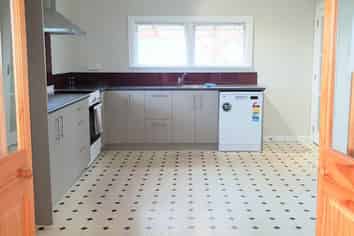 8 Colombo Road, Waiuku