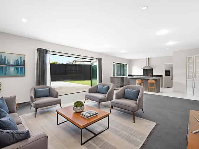 11 Petersburg Drive, Flagstaff