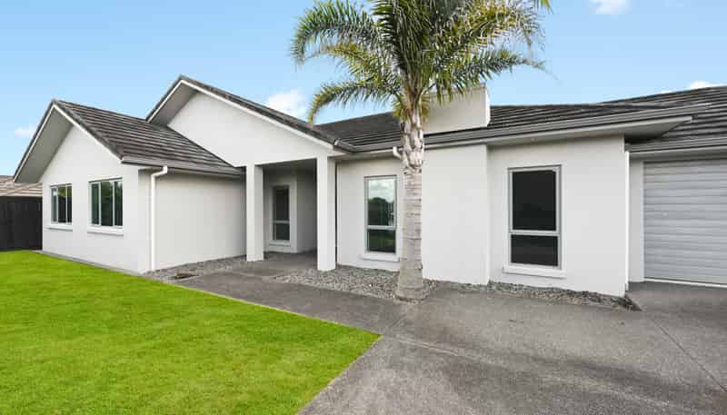 11 Petersburg Drive, Flagstaff