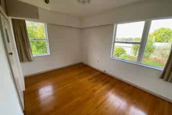 1/11 The Rosebowl, Sunnyhills