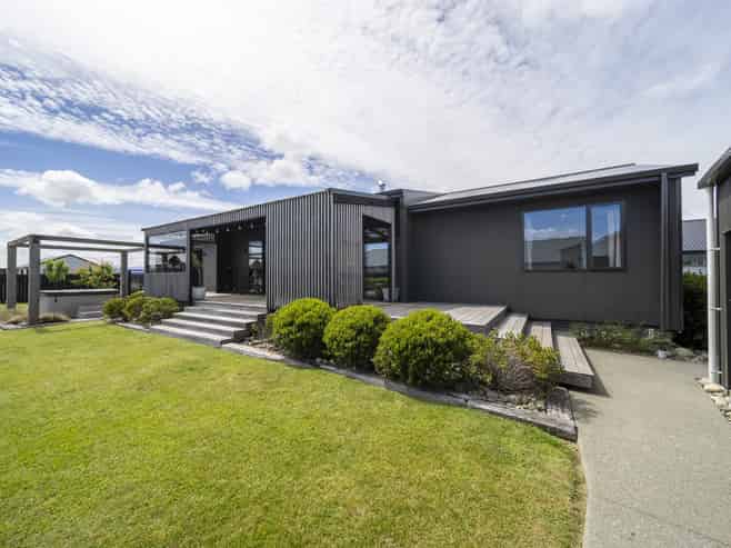 52 Takitimu Avenue, Te Anau
