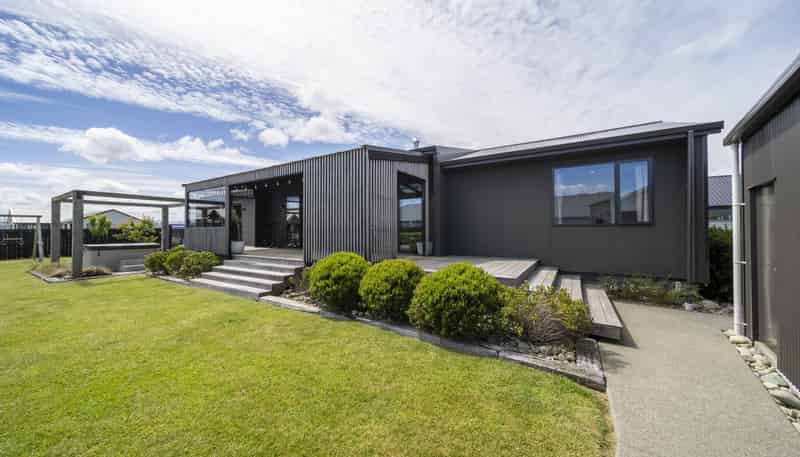52 Takitimu Avenue, Te Anau