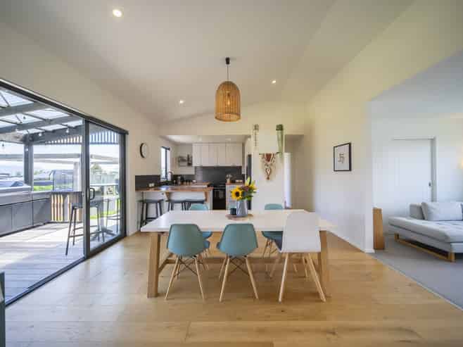 52 Takitimu Avenue, Te Anau