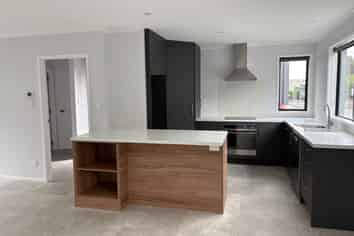 b/124 Roy Street, Palmerston North Central