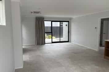 b/124 Roy Street, Palmerston North Central