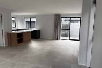 b/124 Roy Street, Palmerston North Central