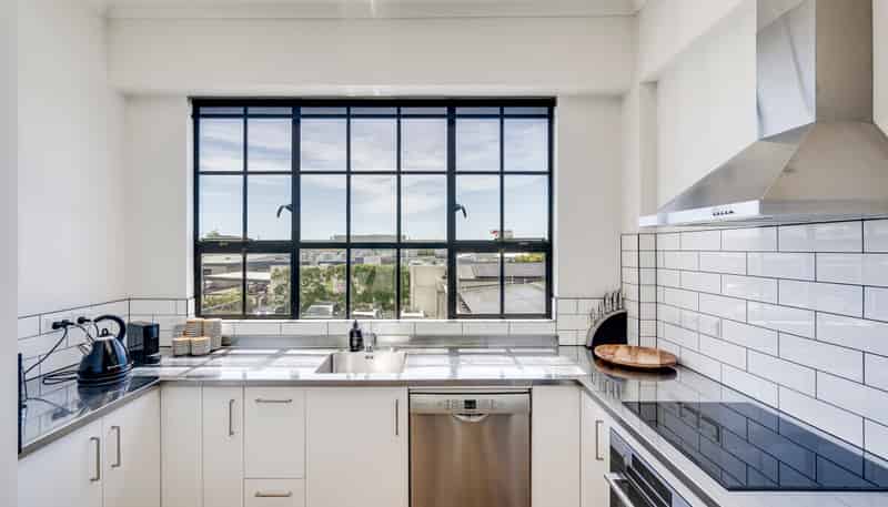 124  Queen Street East, Hastings