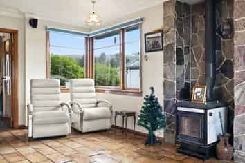 2 Mckinlay Road, Abbotsford