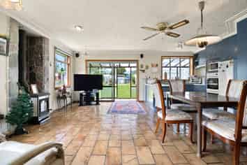 2 Mckinlay Road, Abbotsford