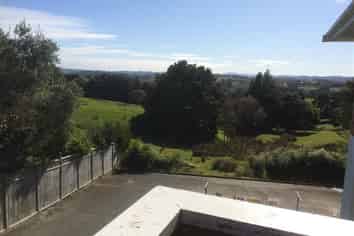 2/76 Port Albert Road, Wellsford