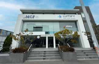 Prominent Victoria Street Showroom