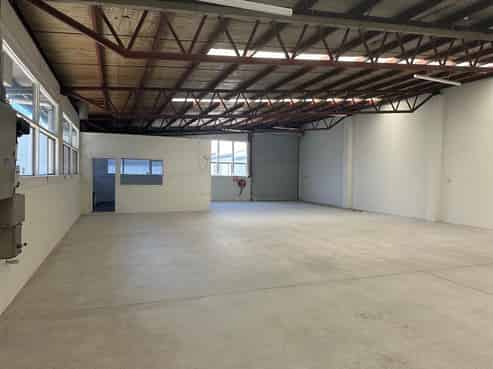CBRE | Refurbished Warehouse + Yard