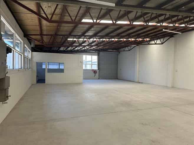 CBRE | Refurbished Warehouse + Yard