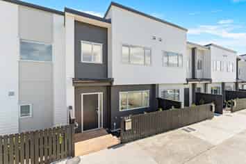 44C Joshua Carder Drive, Hobsonville