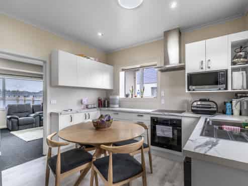 393 Tay Street, Turnbull Thomson Park