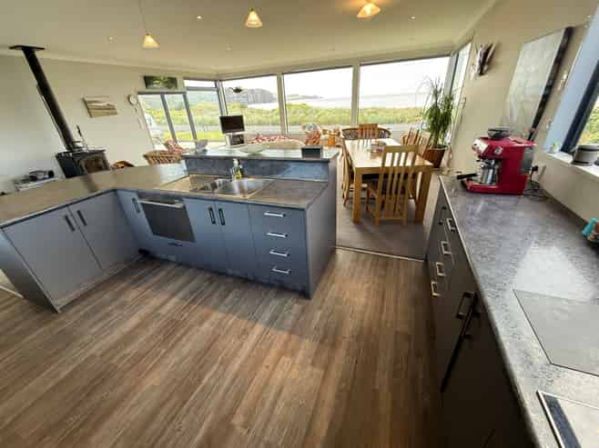 258 Jacks Bay Road, Owaka