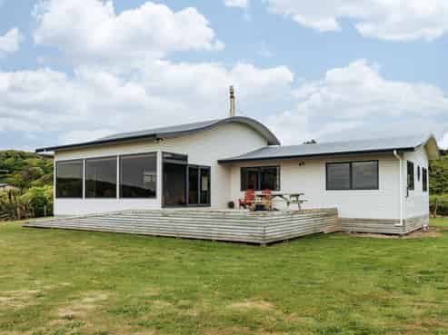 258 Jacks Bay Road, Owaka