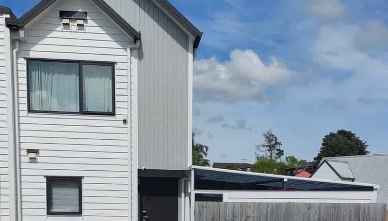 8/10 Rimu Street, New Lynn